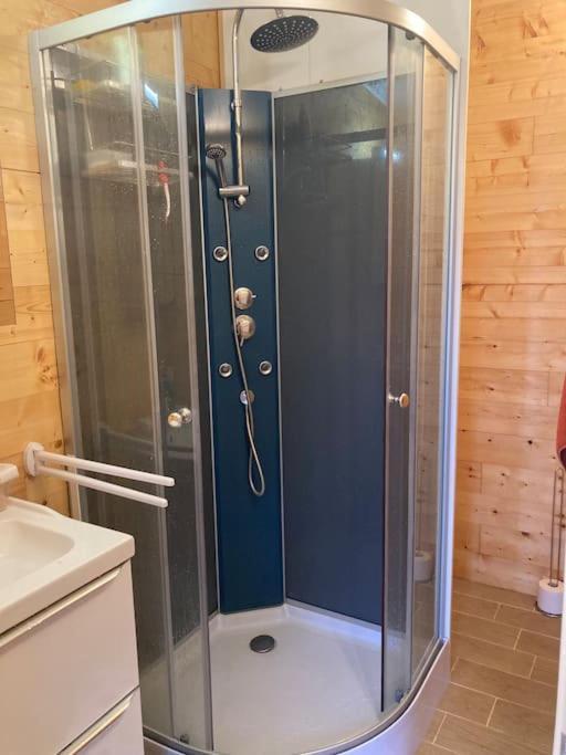 Houdarling Chalet Et Spa Hammam Jacuzzi Et Sauna Nîmes Eksteriør bilde