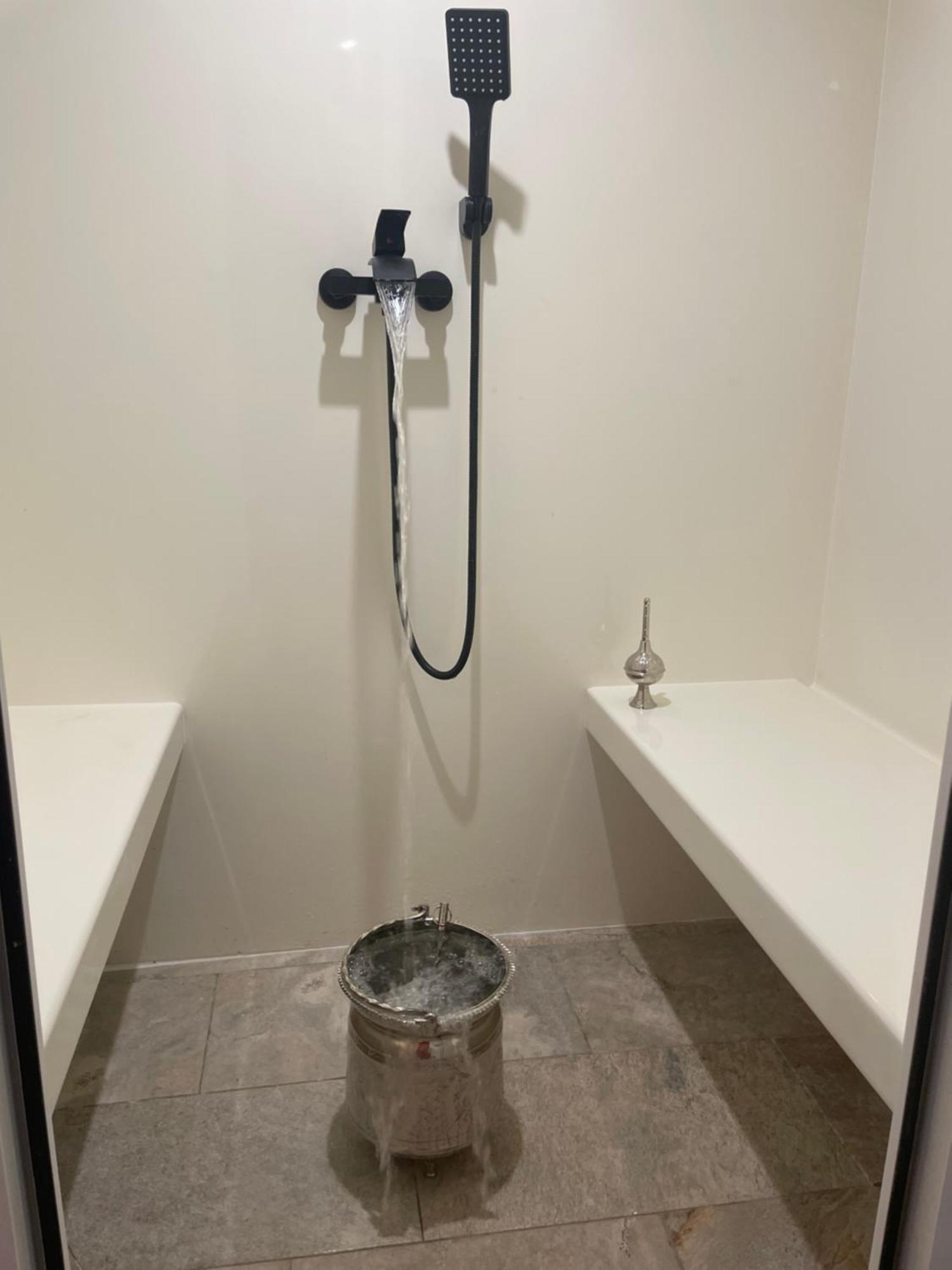 Houdarling Chalet Et Spa Hammam Jacuzzi Et Sauna Nîmes Eksteriør bilde