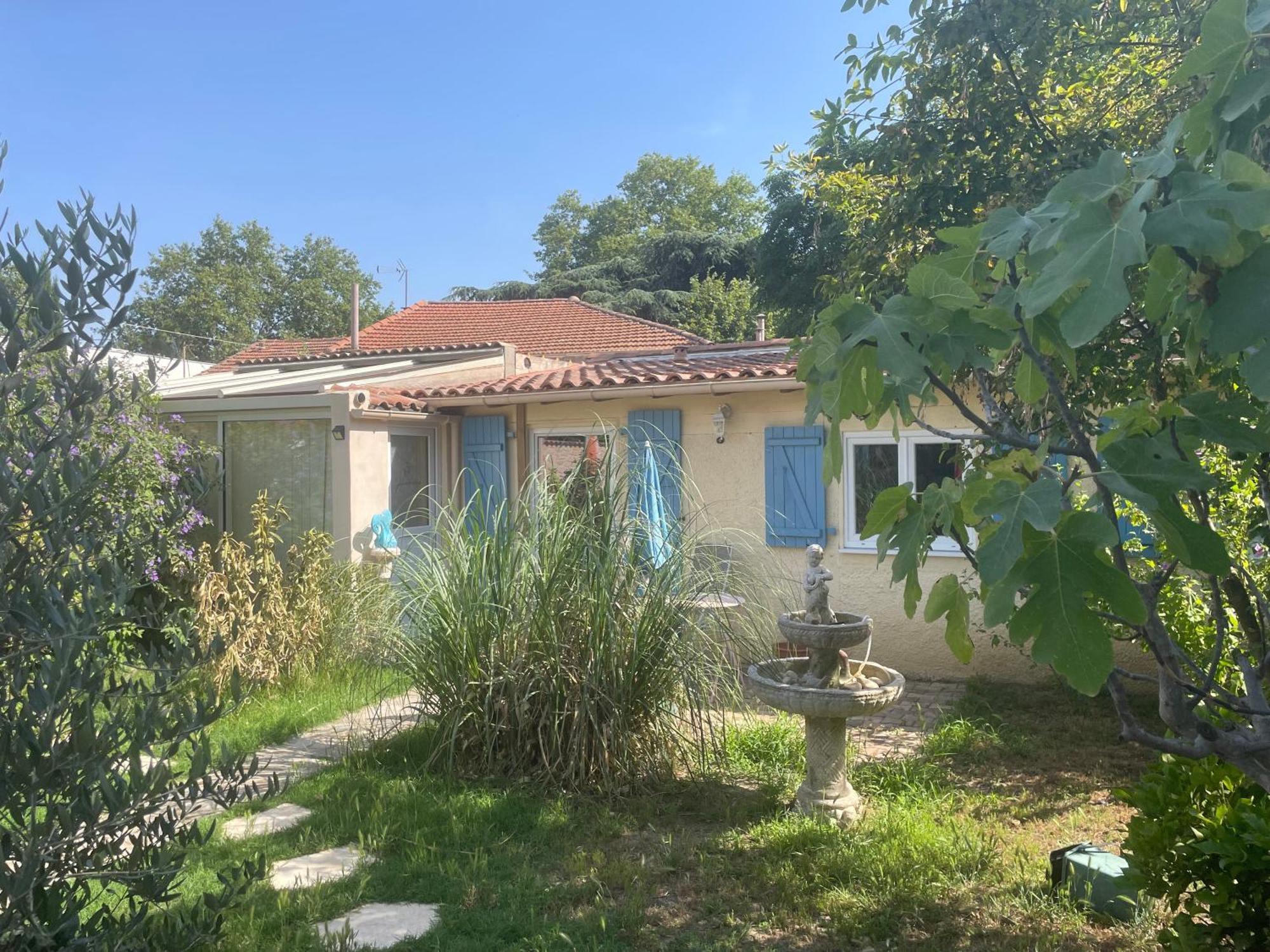 Houdarling Chalet Et Spa Hammam Jacuzzi Et Sauna Nîmes Eksteriør bilde